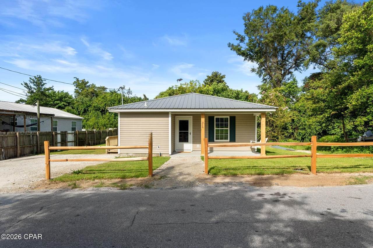 315 Bayou Avenue - Photo 1