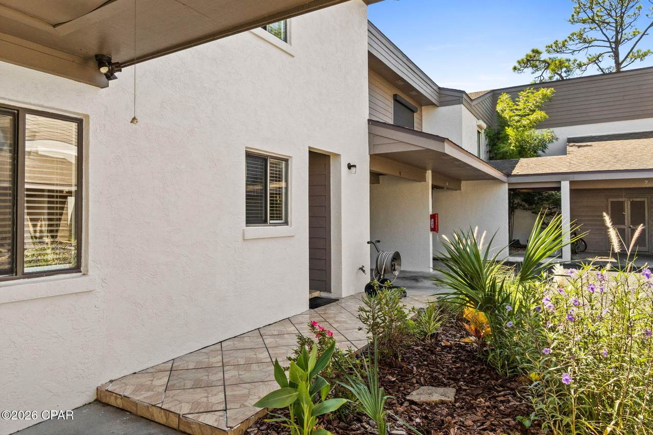 6901 Lagoon Drive - Photo 1
