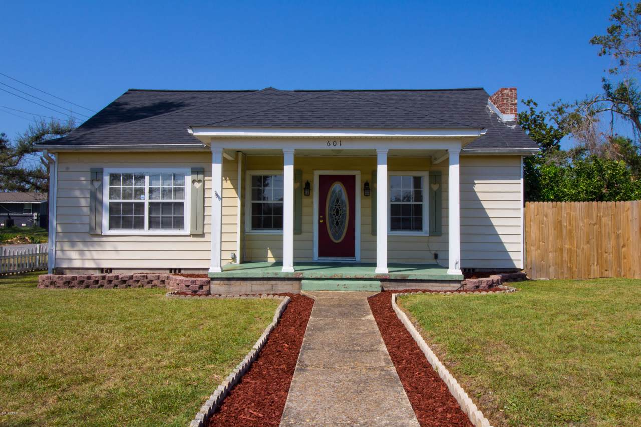 601 Williams Avenue - Photo 1