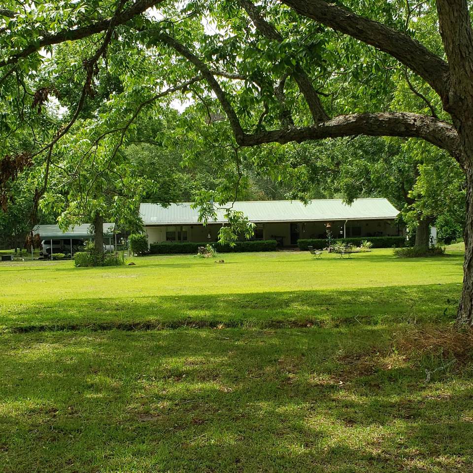 1545 Highway 79 - Photo 1