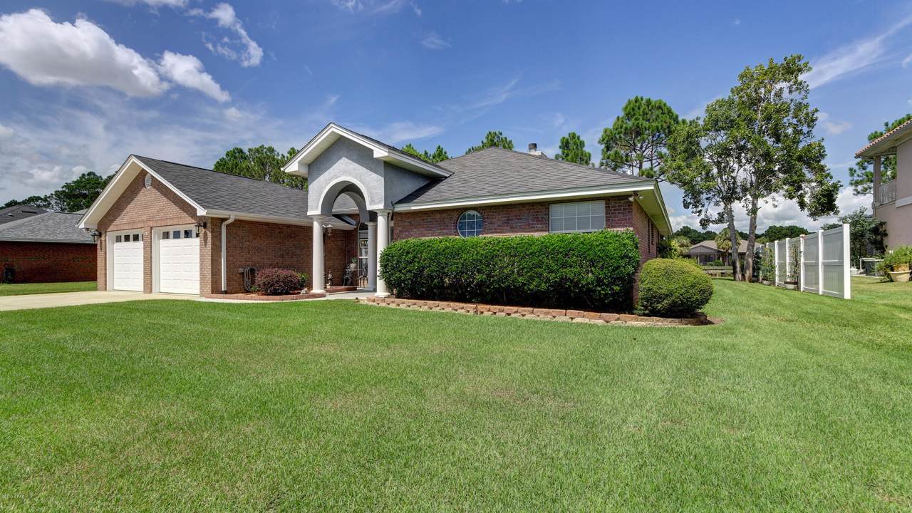 131 Hombre Circle - Photo 1