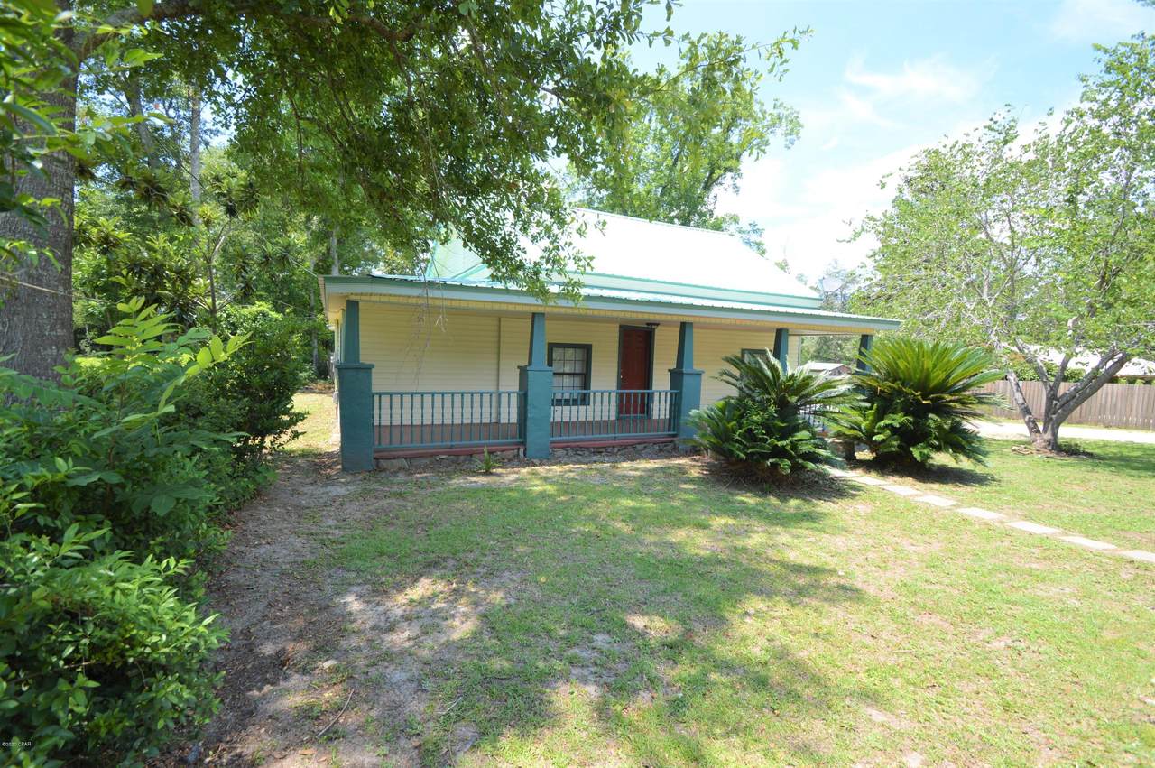 864 Chesnut Hill Street - Photo 1