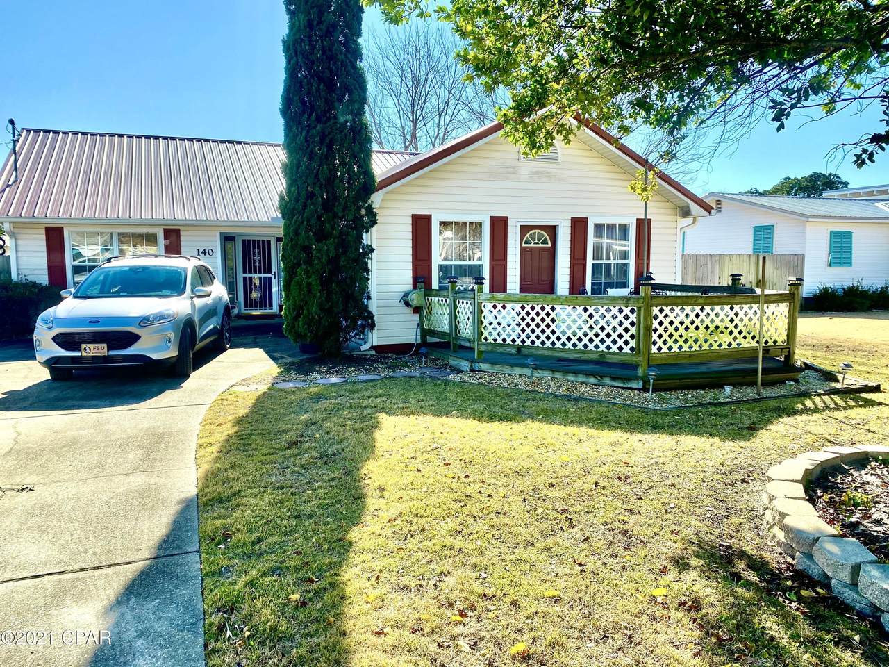 140 Heather Drive - Photo 1