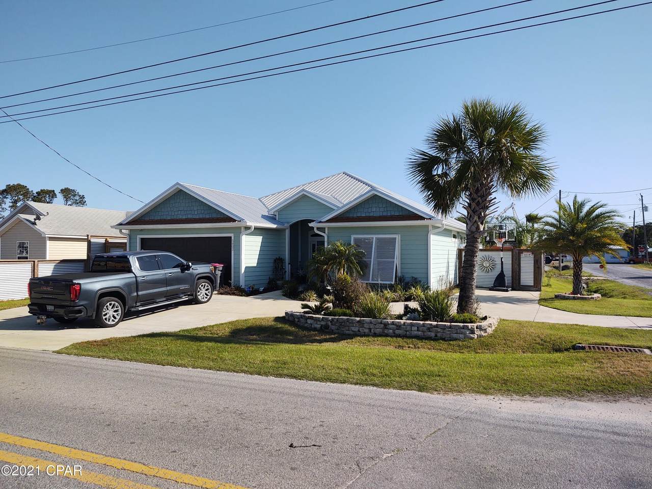 5402 Pinetree Avenue - Photo 1