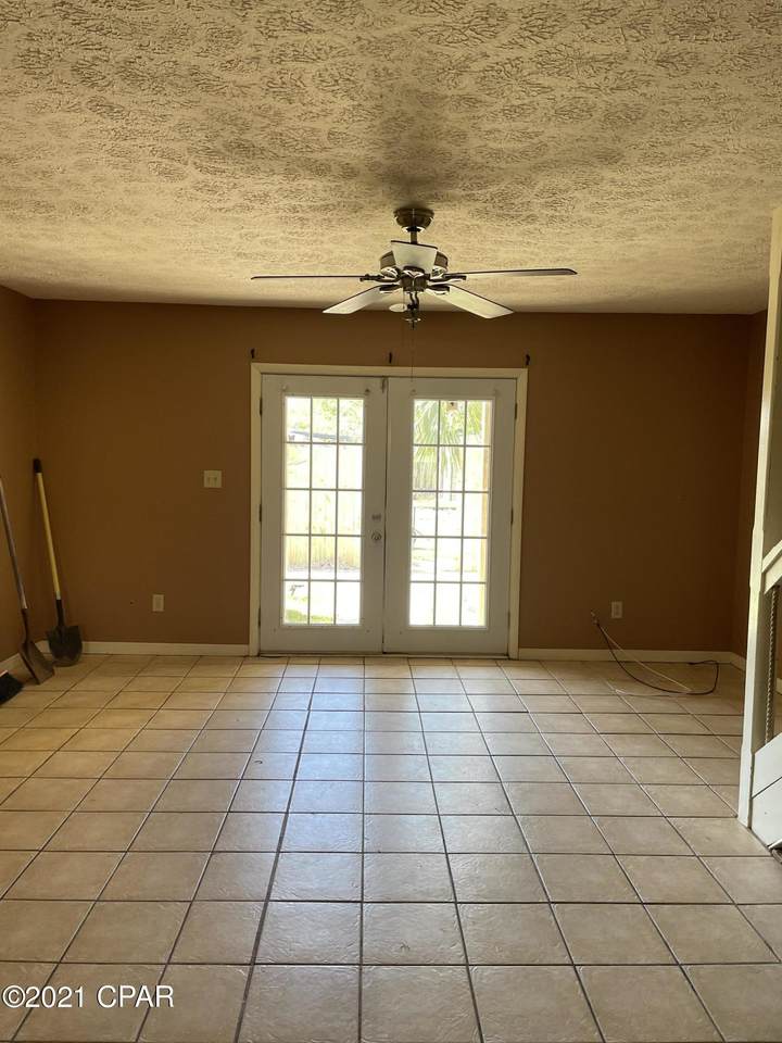 612 Laurel Street - Photo 1