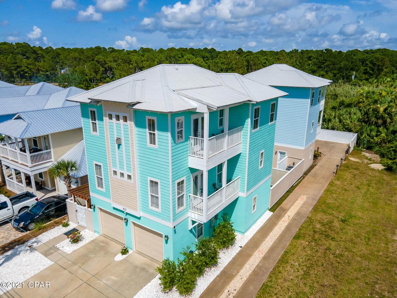 621 Lyndell Lane - Photo 1
