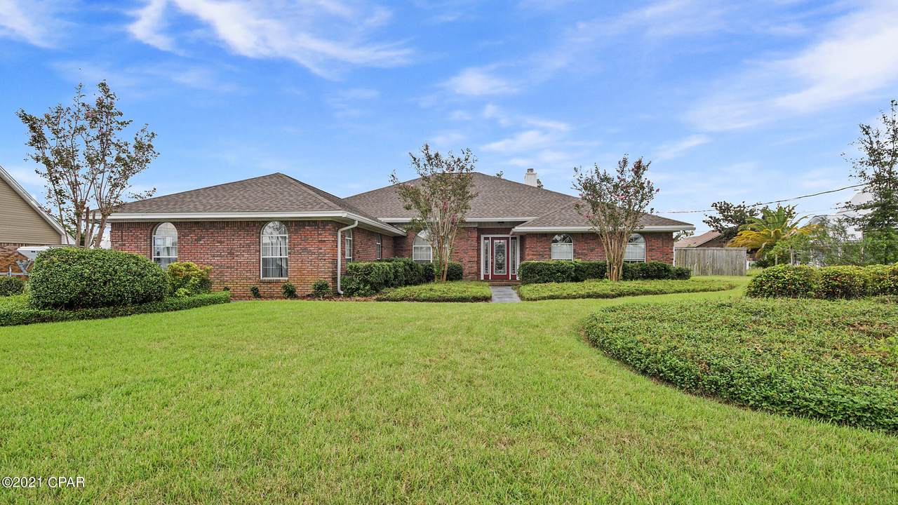 5202 Teri Lane - Photo 1