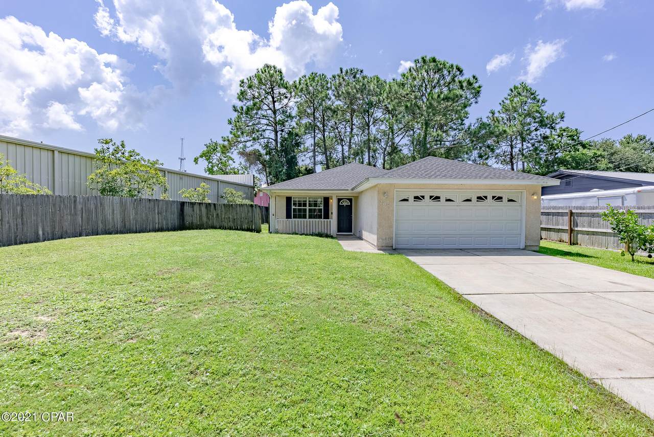 208 Cape Circle - Photo 1