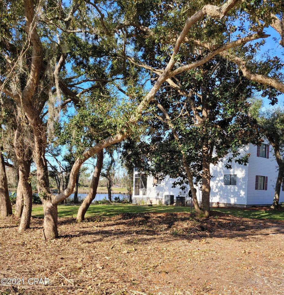 7322 Hwy 2302 - Photo 1