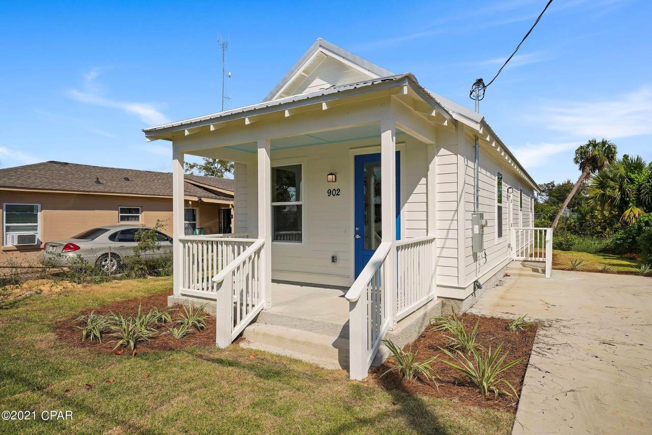 902 Wilson Avenue - Photo 1