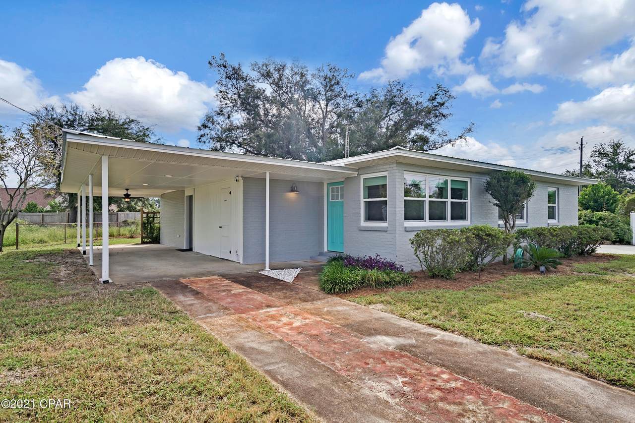 2200 Edgewood Drive - Photo 1