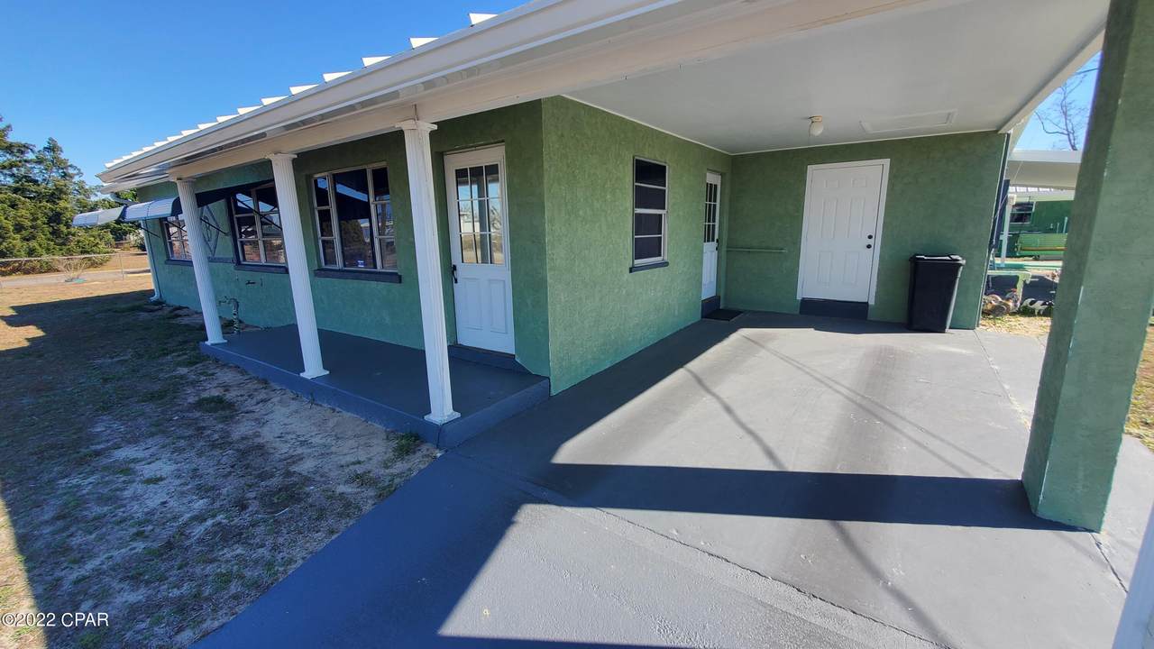 538 Camellia Avenue - Photo 1