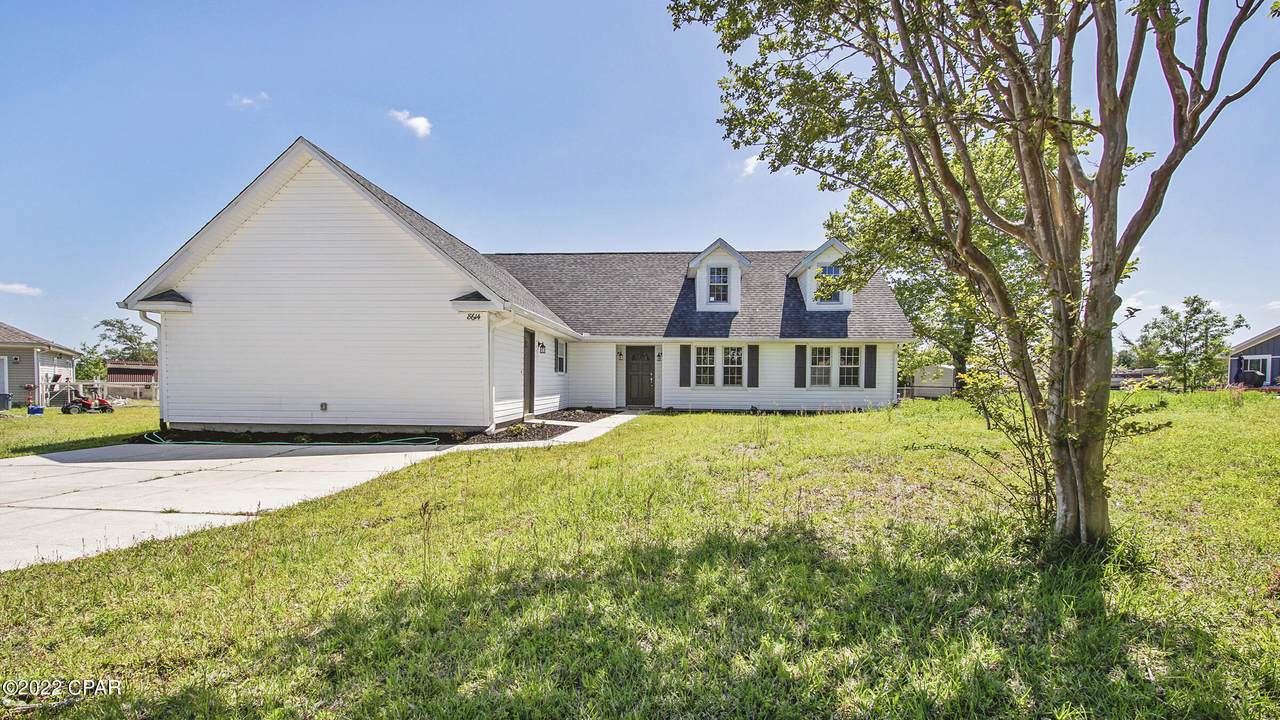 8614 Wood Circle - Photo 1