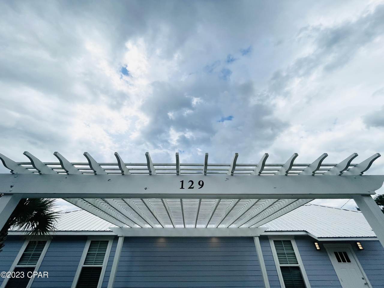 129 Henry Avenue - Photo 1