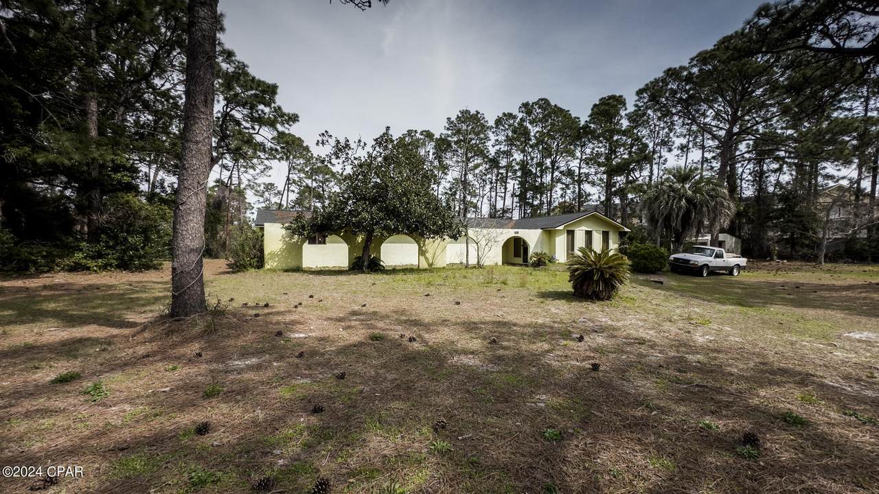 168 Laird Circle - Photo 1
