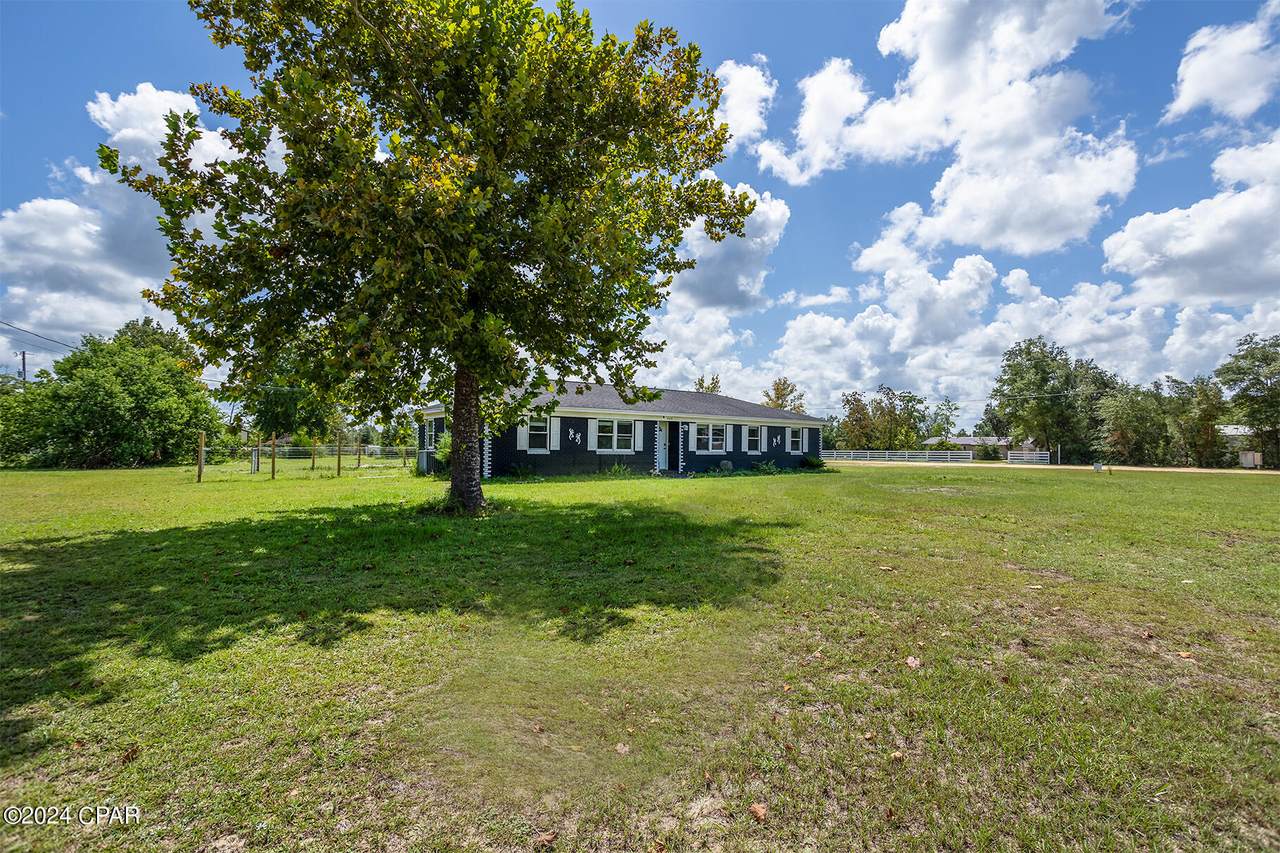 8038 Willow Road - Photo 1