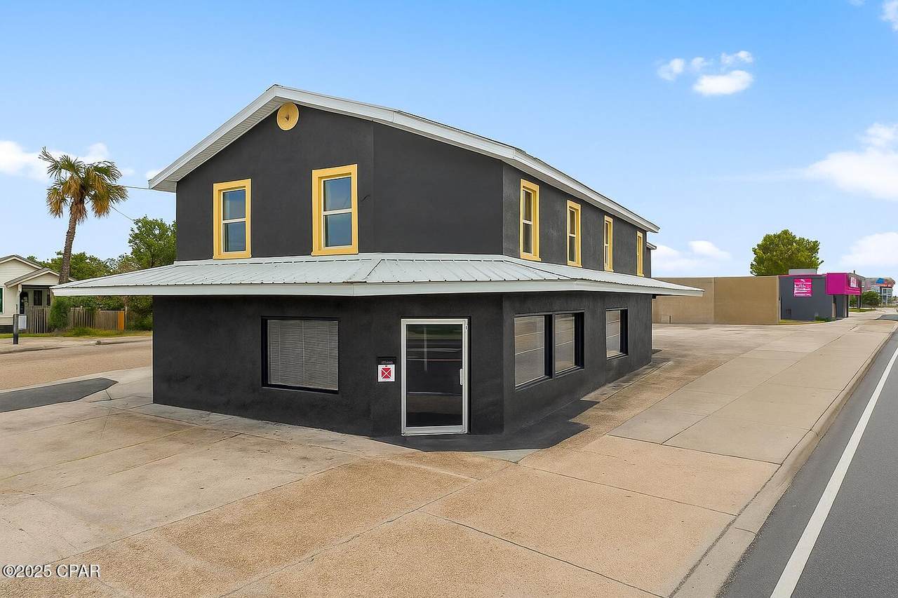 2900 5th Street - Photo 1