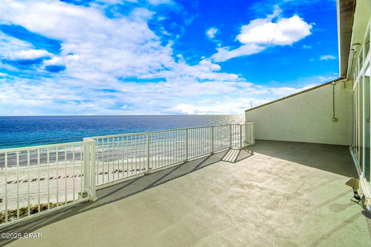 4425 Thomas Drive - Photo 1