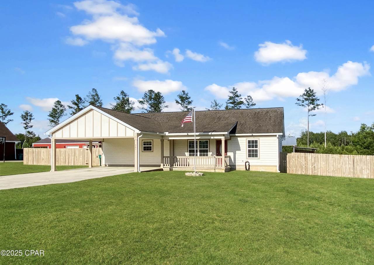 561 Lakepointe Drive - Photo 1