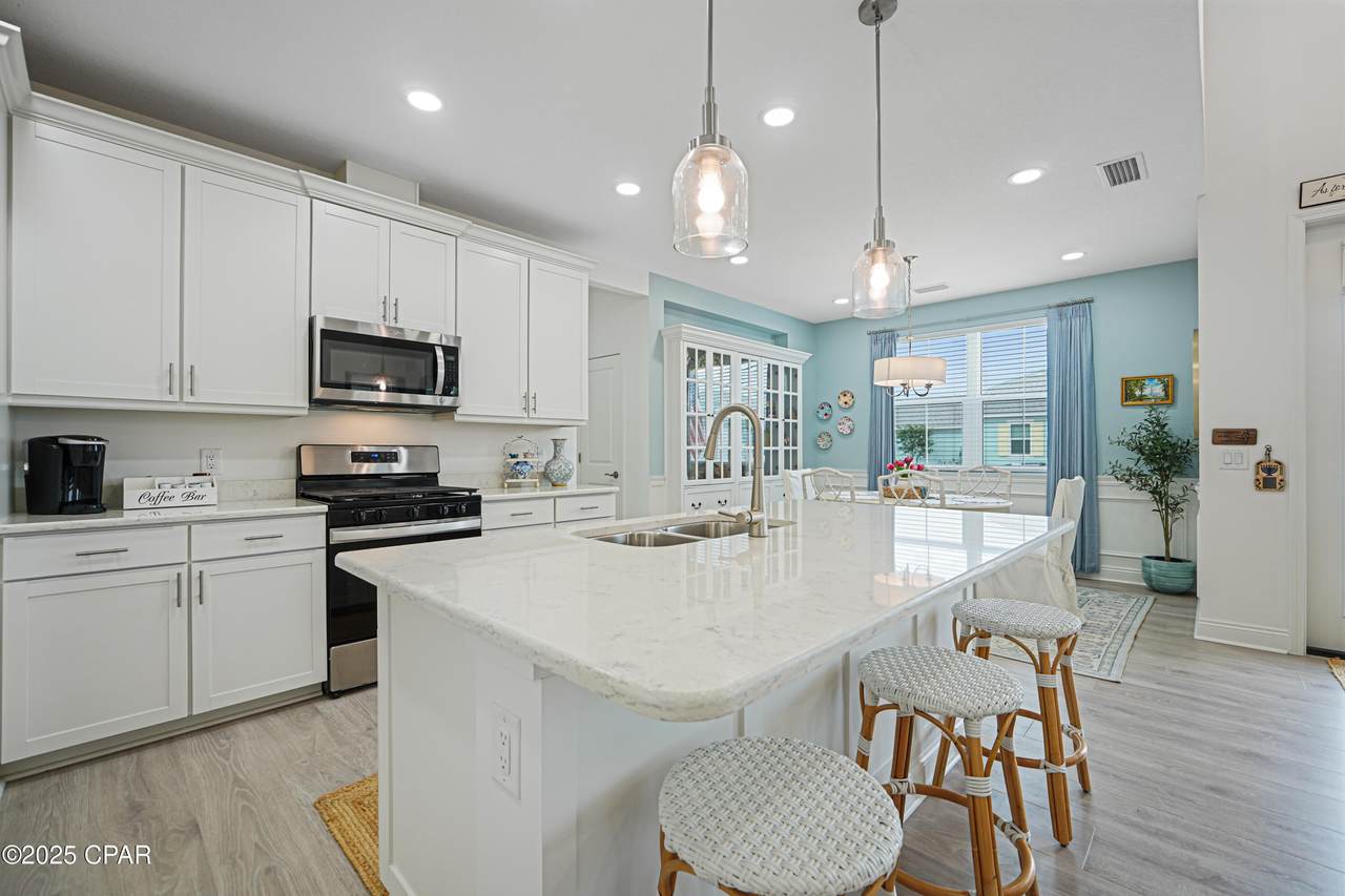 8722 Pencil Thin Avenue - Photo 1