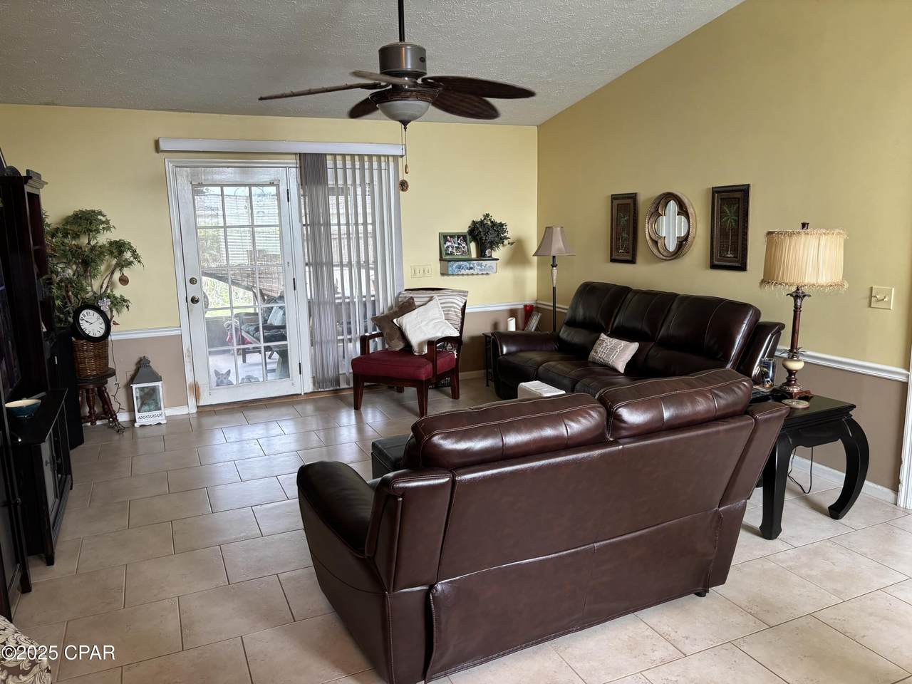 140 Seaclusion Drive - Photo 1
