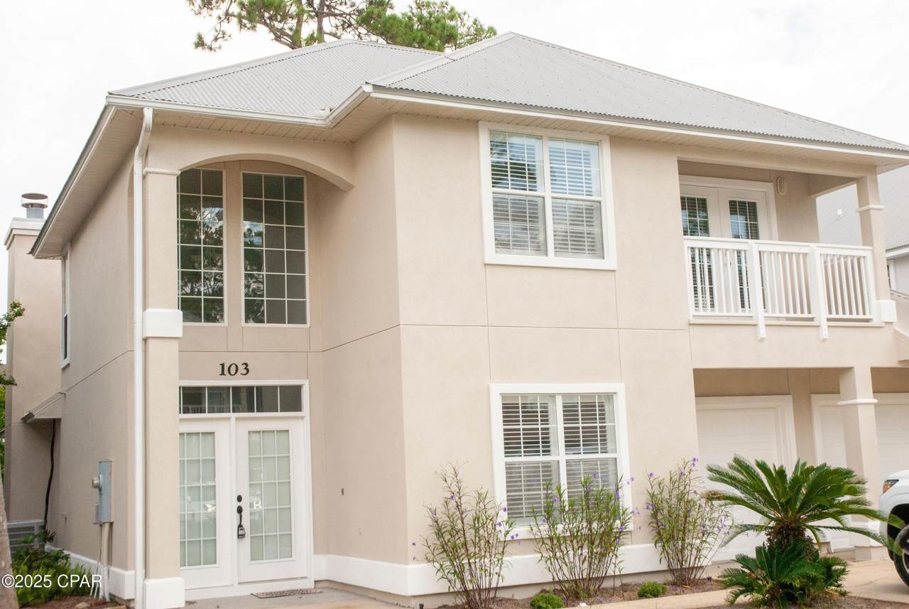 7009 Lagoon Drive - Photo 1