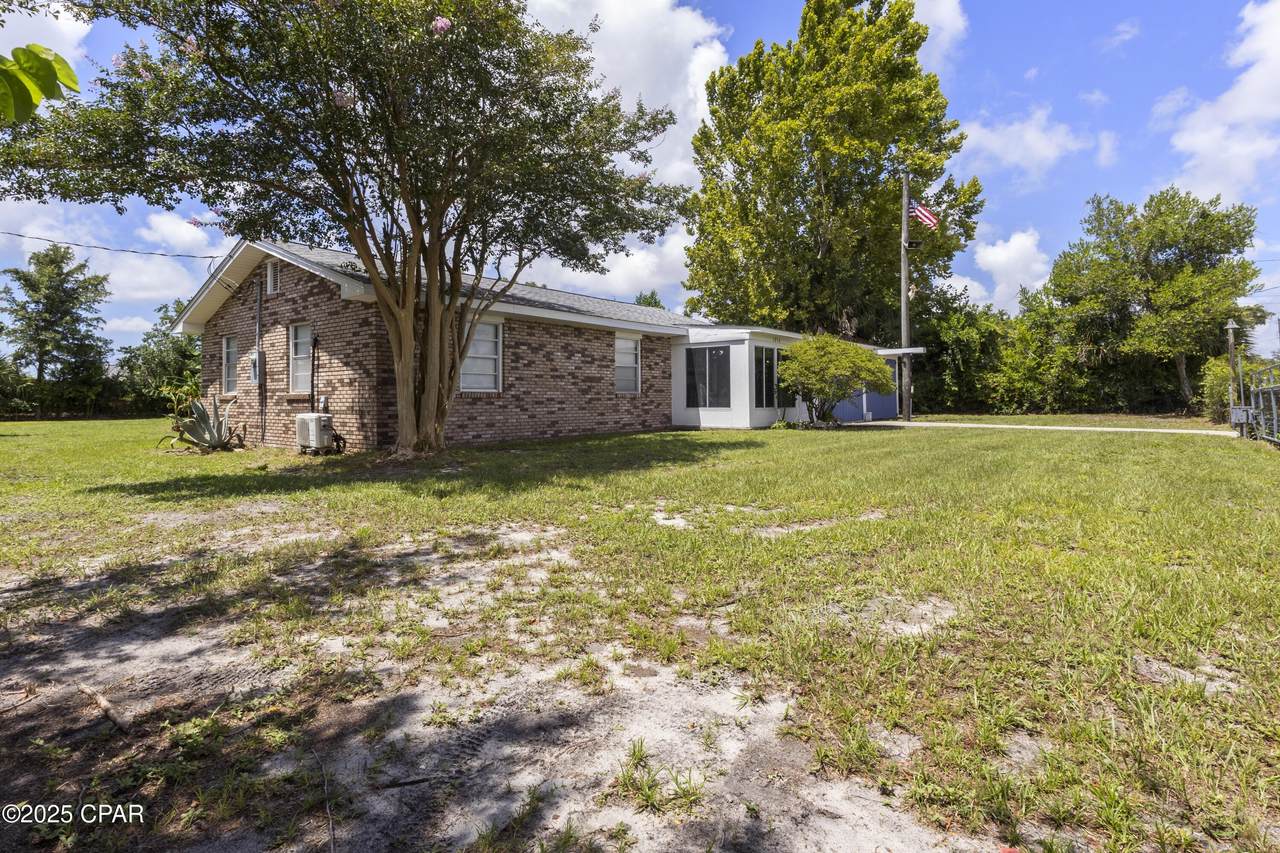 1036 26th Street - Photo 1