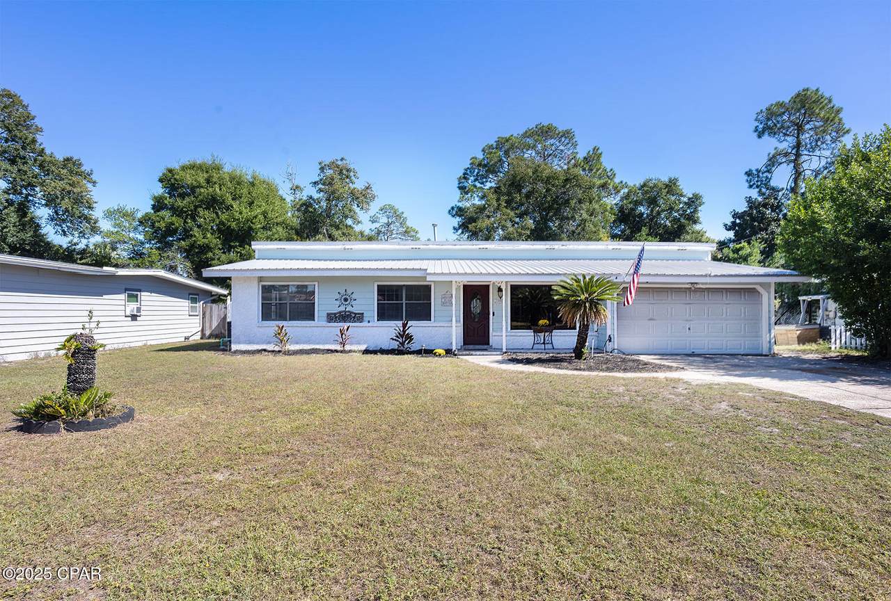 208 Carolyn Avenue - Photo 1