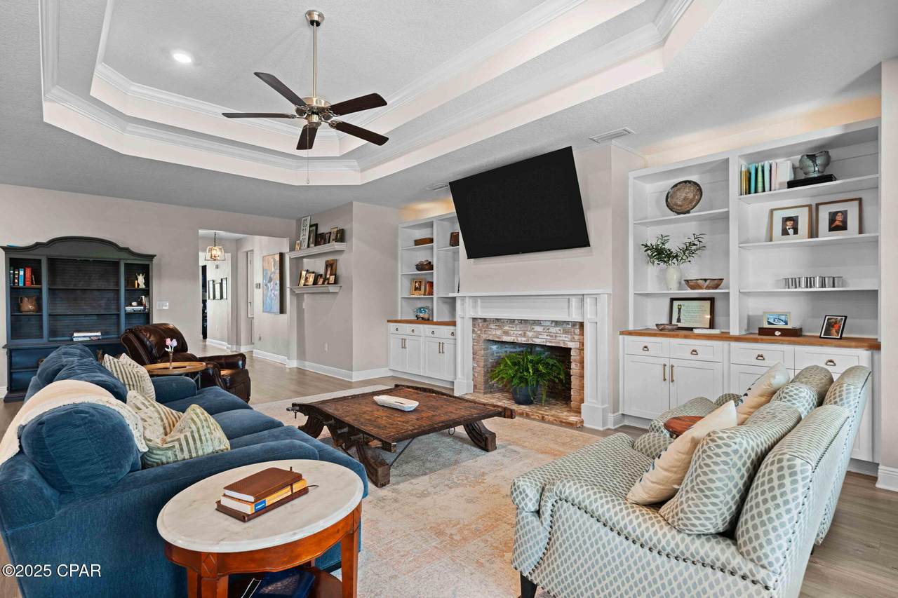 100 Talbot Street - Photo 1