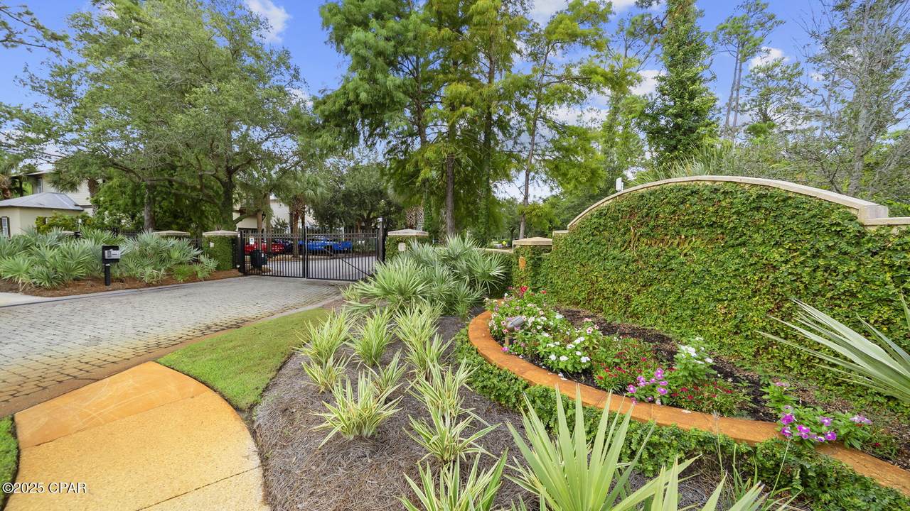 1 Kingston Circle - Photo 1