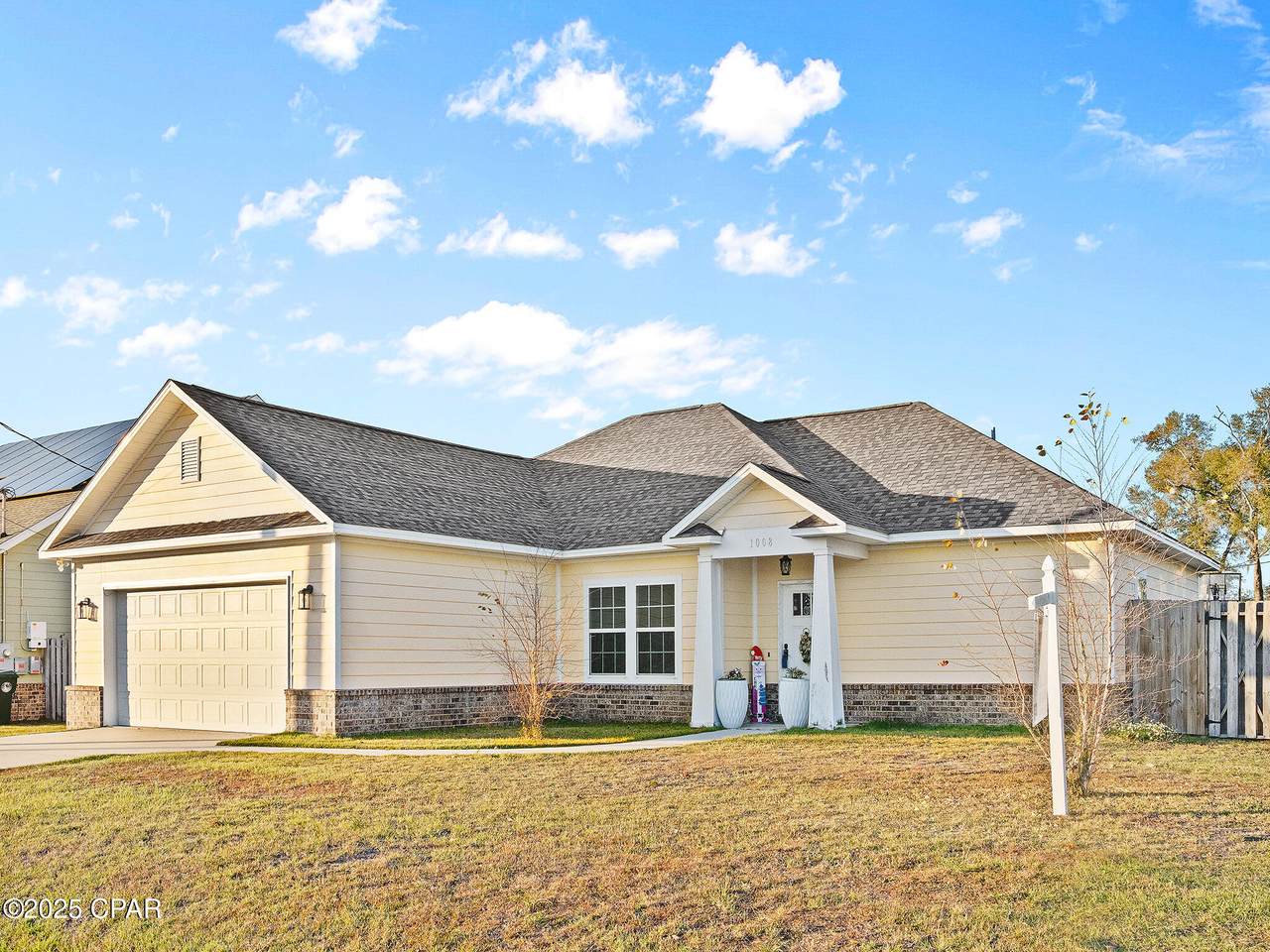 1008 10th Street - Photo 1