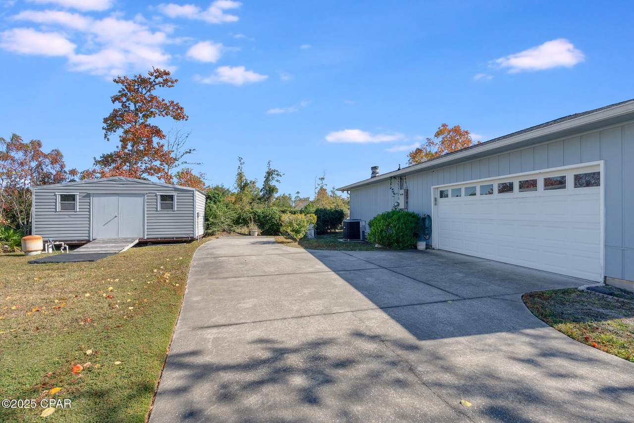 917 Plantation Drive - Photo 1