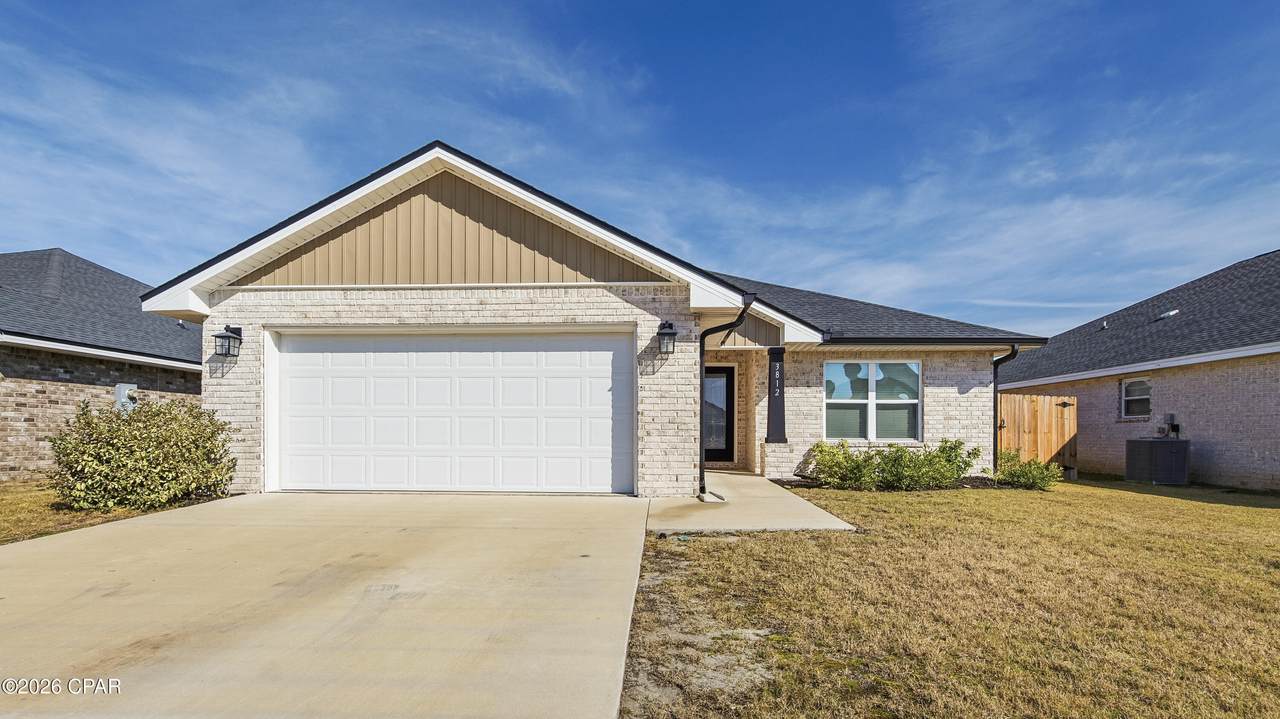 3812 Redbud Way - Photo 1