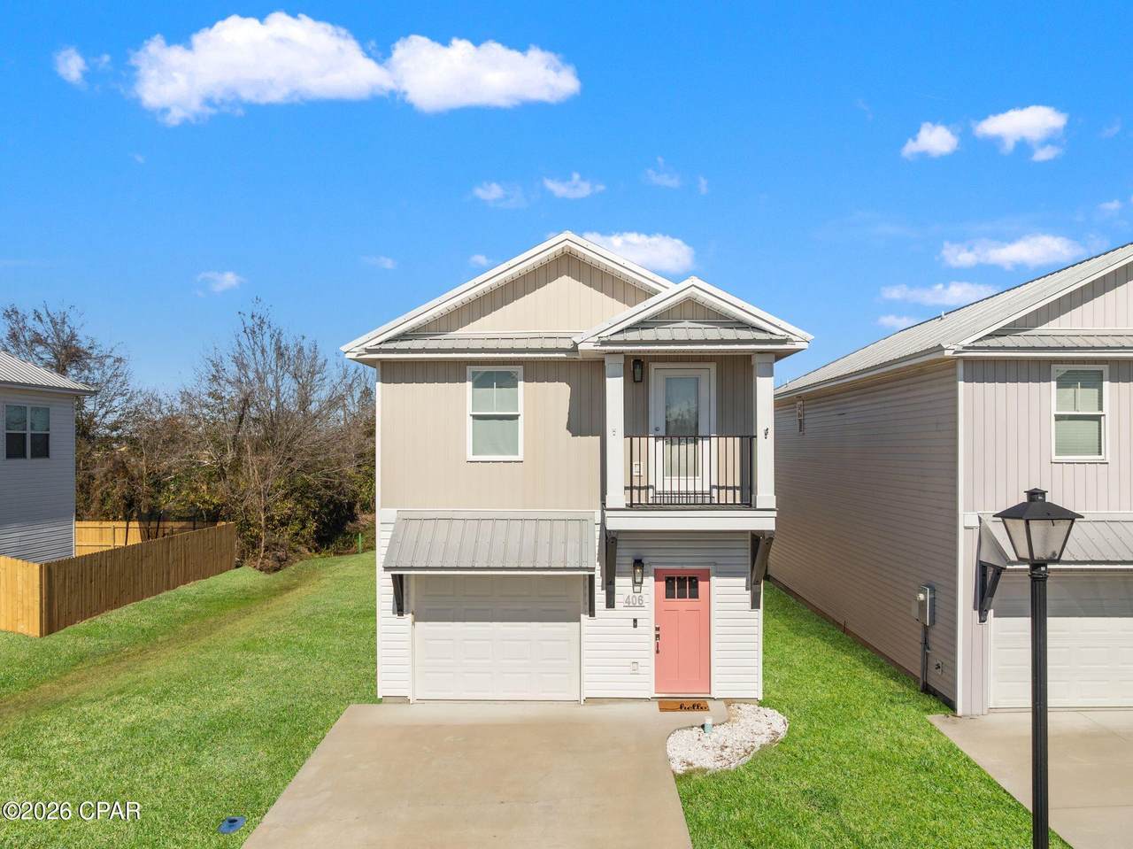 406 Raven Lane - Photo 1