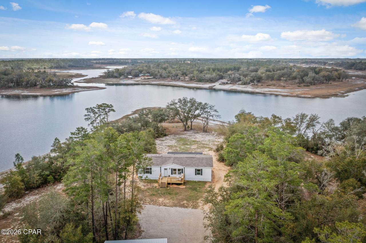 2934 Shoreline Drive - Photo 1