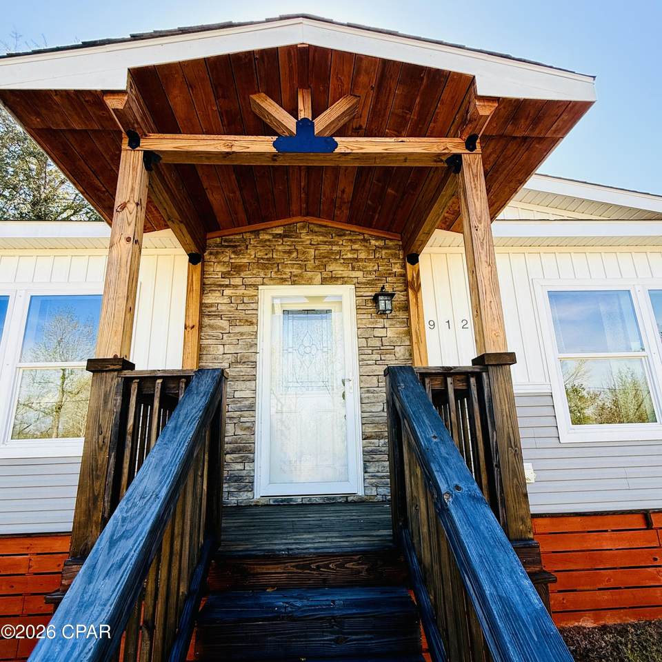 9121 Crook Hollow Road - Photo 1