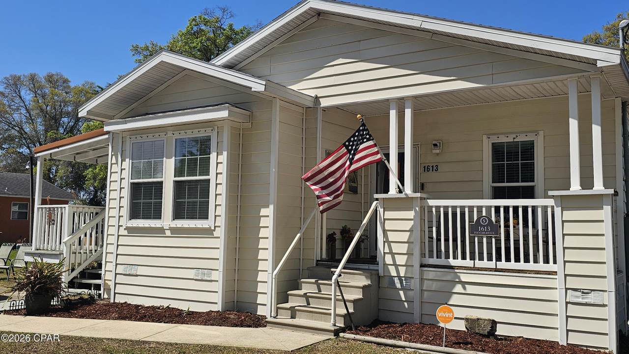 1613 Fountain Avenue - Photo 1
