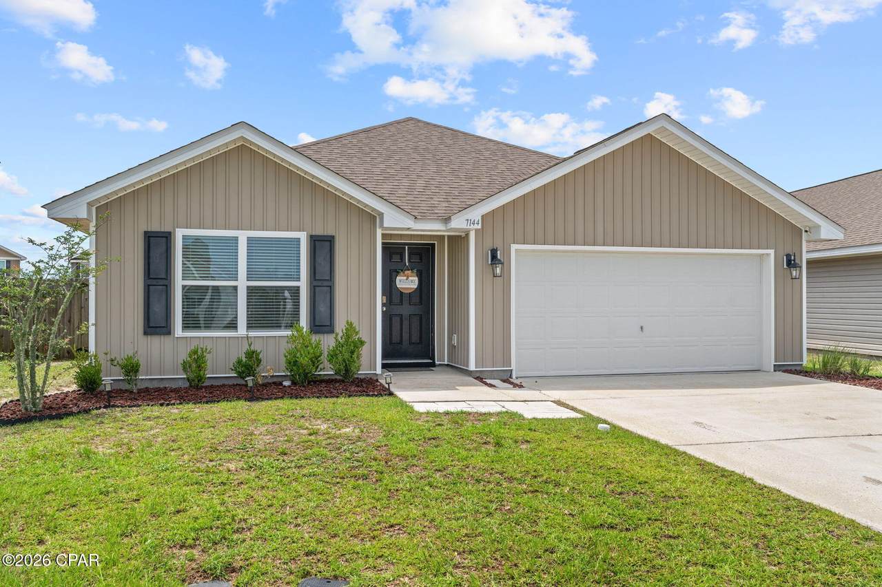 7144 Hatteras Boulevard - Photo 1