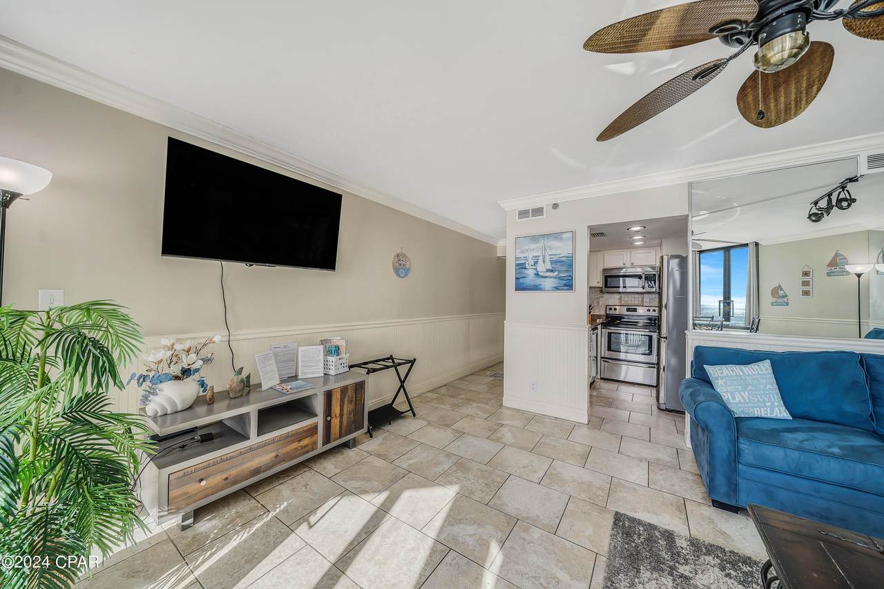 9850 Thomas Drive - Photo 1