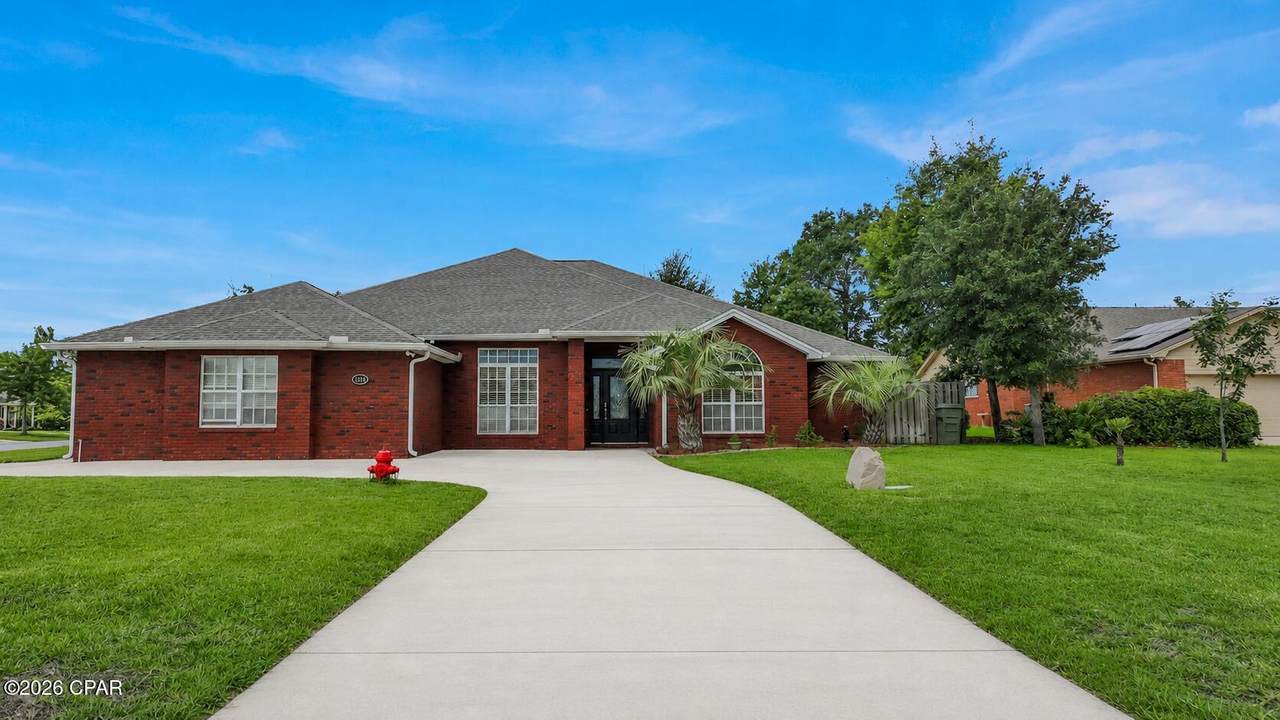 1398 Thurso Road - Photo 1
