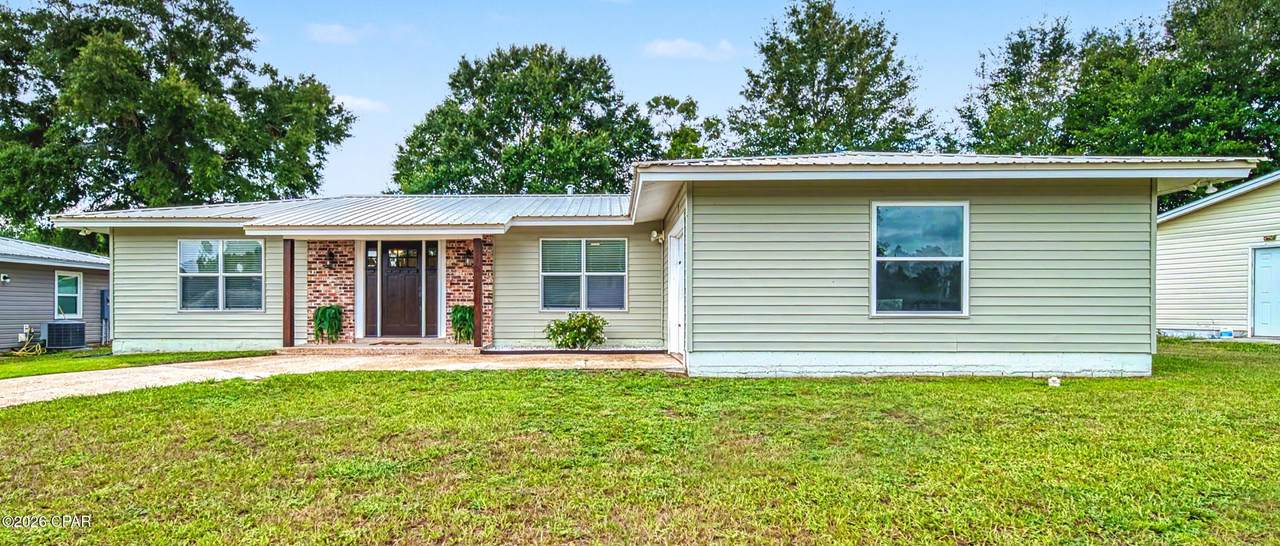 1807 Ulmer Lane - Photo 1