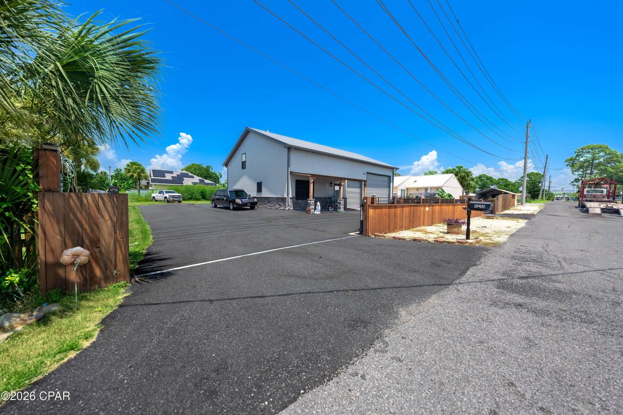 6028 Elm Street - Photo 1