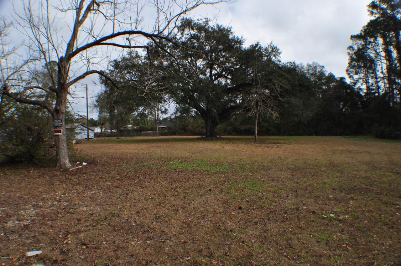 7512 Jefferson Avenue - Photo 1