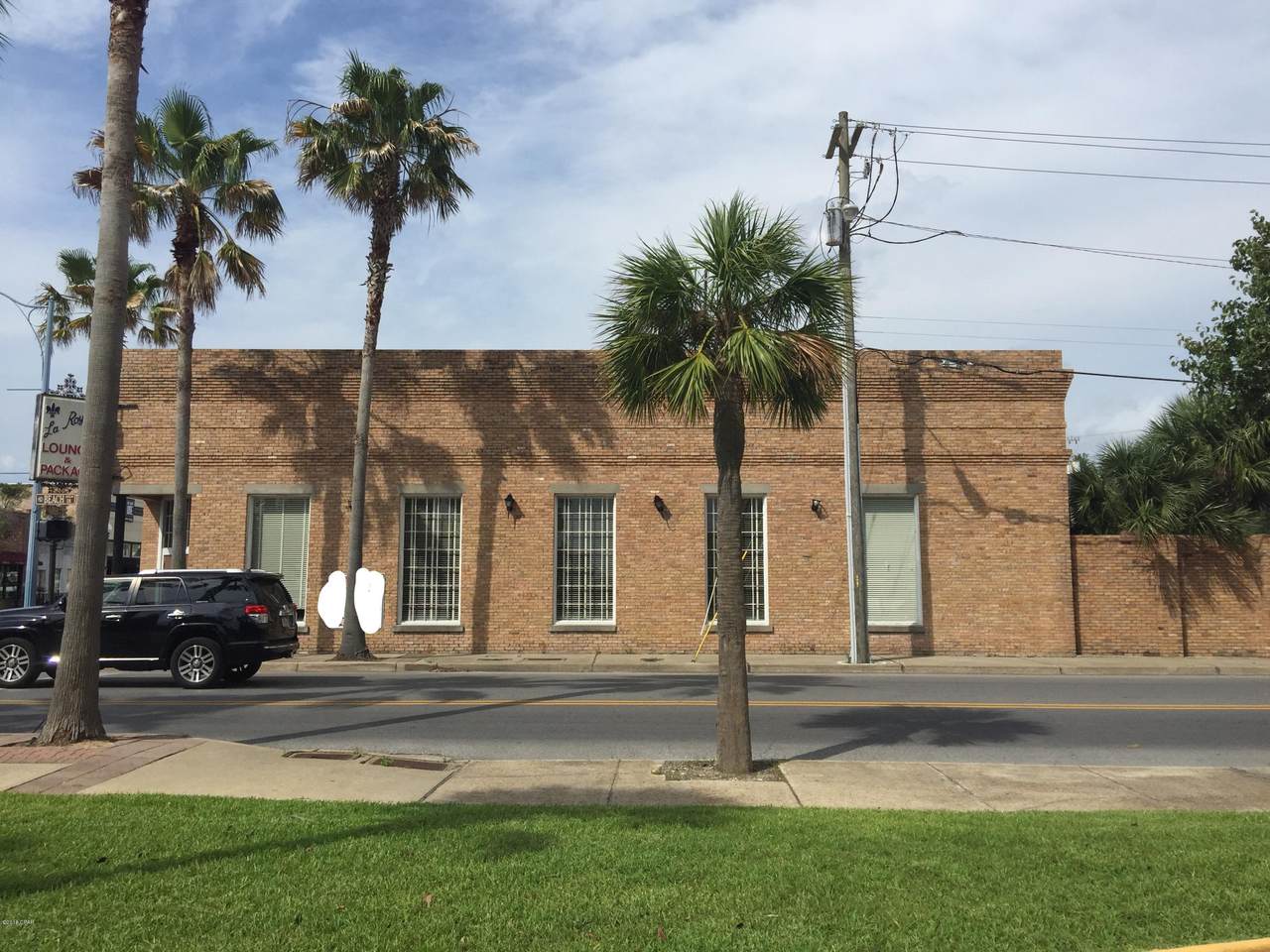 100 Harrison Avenue - Photo 1