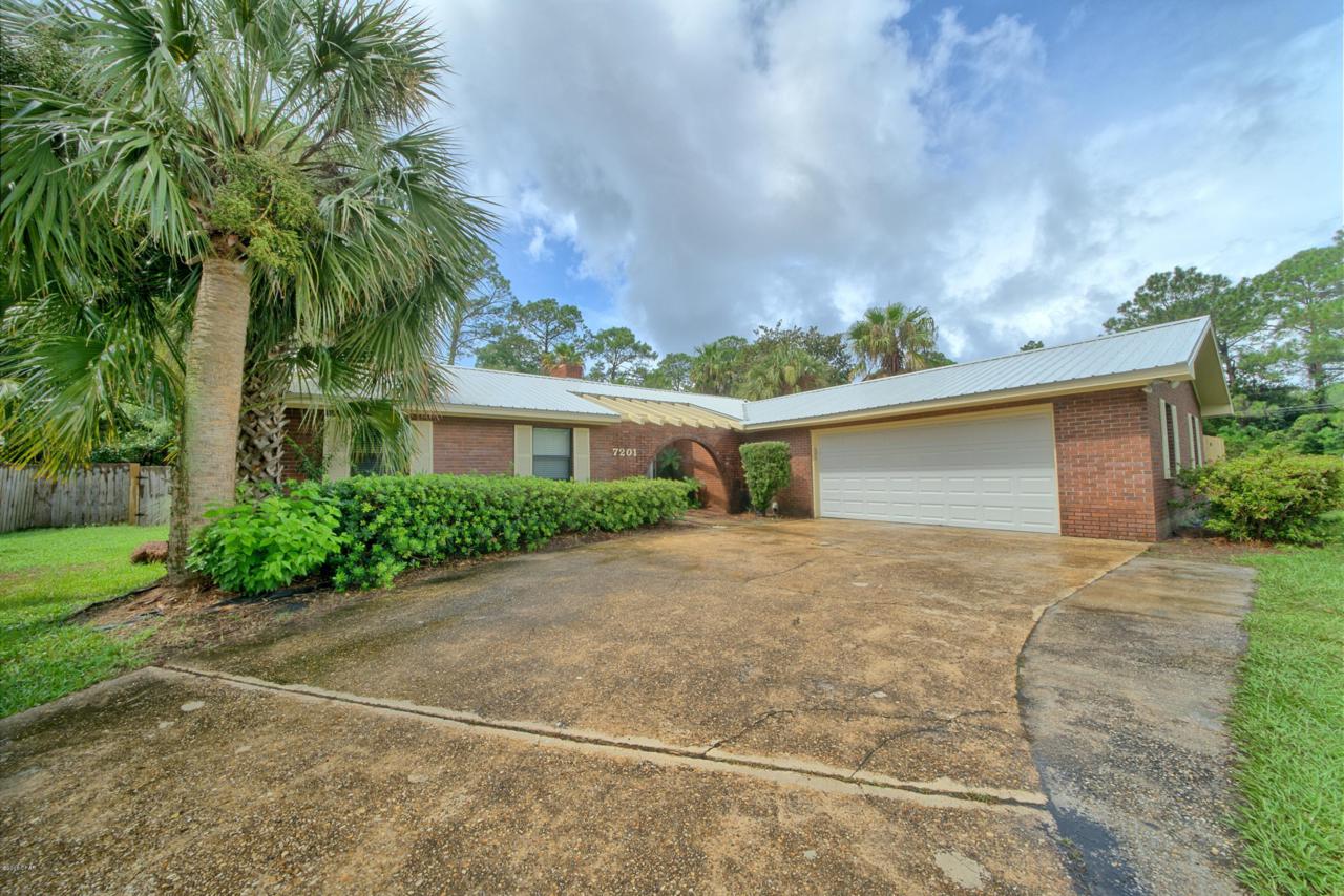 7201 Lagoon Drive - Photo 1