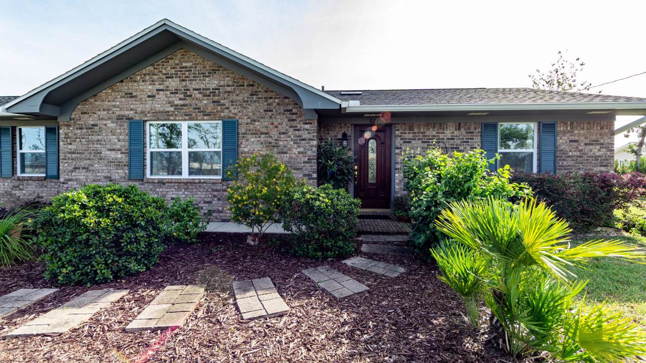 621 Radcliff Avenue - Photo 1