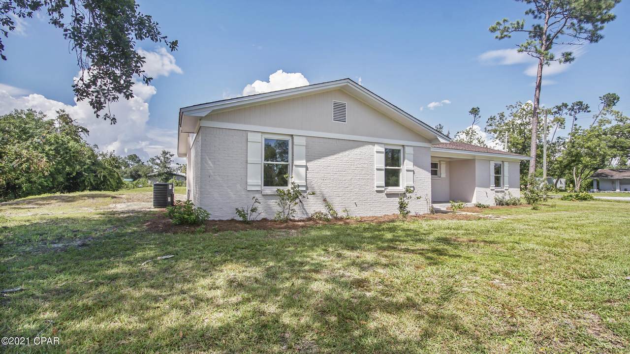1327 10th Street - Photo 1