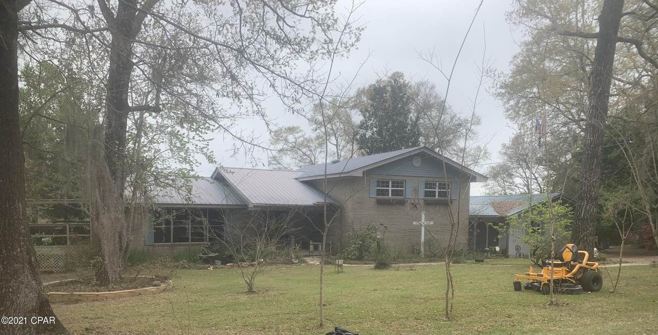 2714 Sherwood Drive - Photo 1