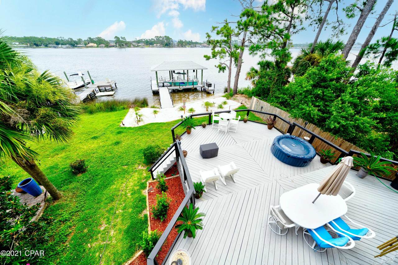 5620 Lagoon Drive - Photo 1
