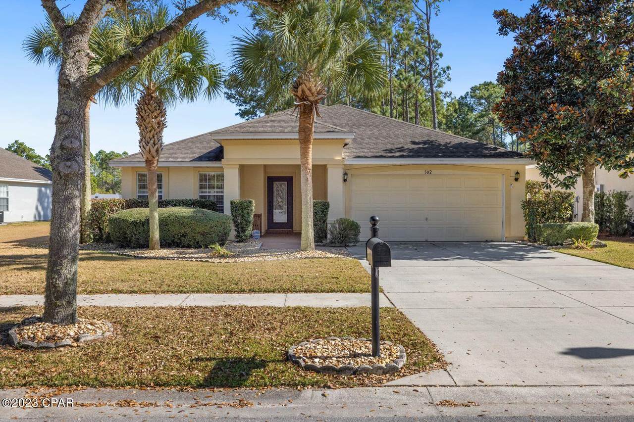 302 Bainbridge Street - Photo 1